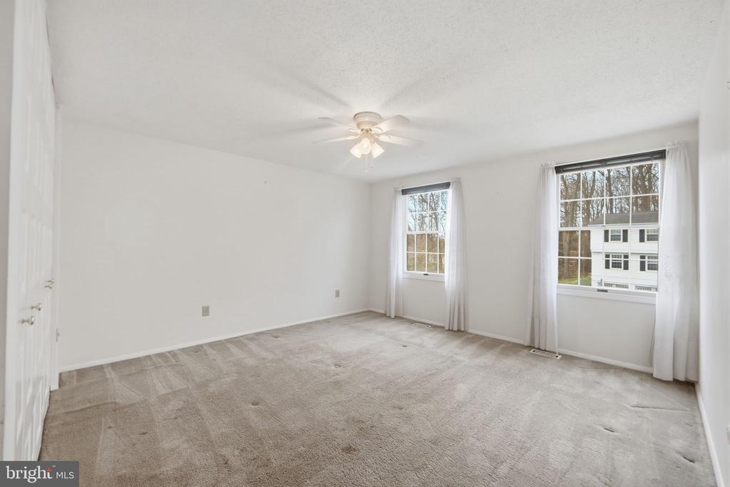 10302 STEAMBOAT LANDING LANE