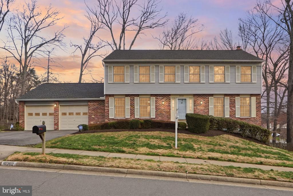 10302 STEAMBOAT LANDING LANE