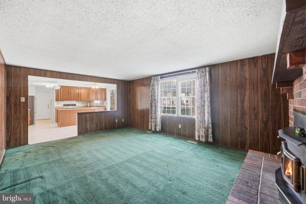 10302 STEAMBOAT LANDING LANE