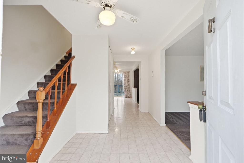 10302 STEAMBOAT LANDING LANE