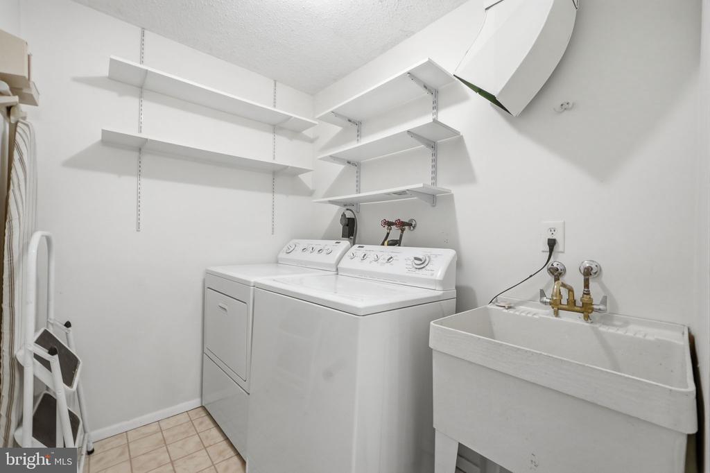 10302 STEAMBOAT LANDING LANE