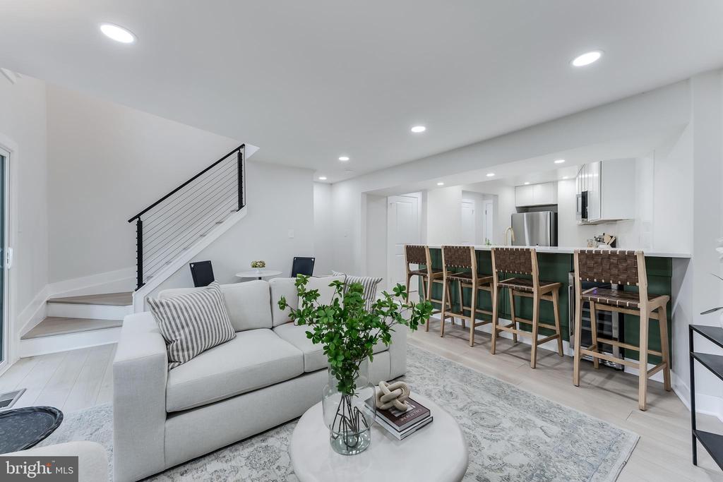 11213 SILENTWOOD LANE