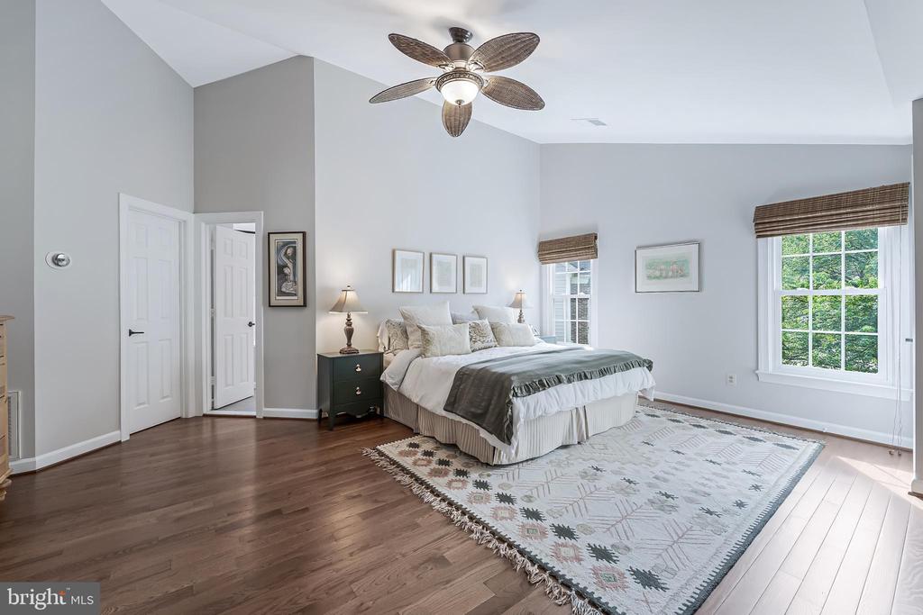 47024 BERWICK COURT