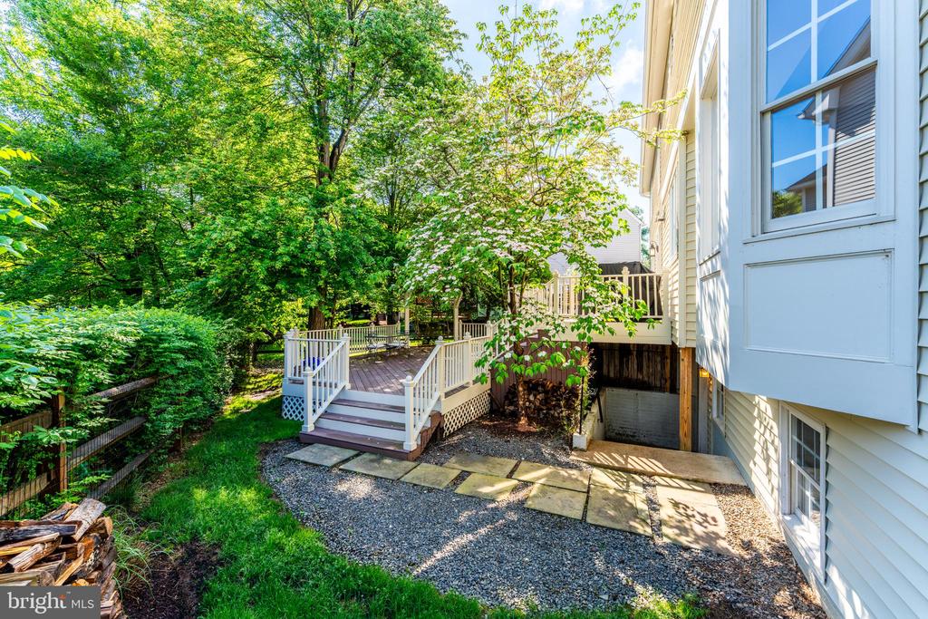 47024 BERWICK COURT