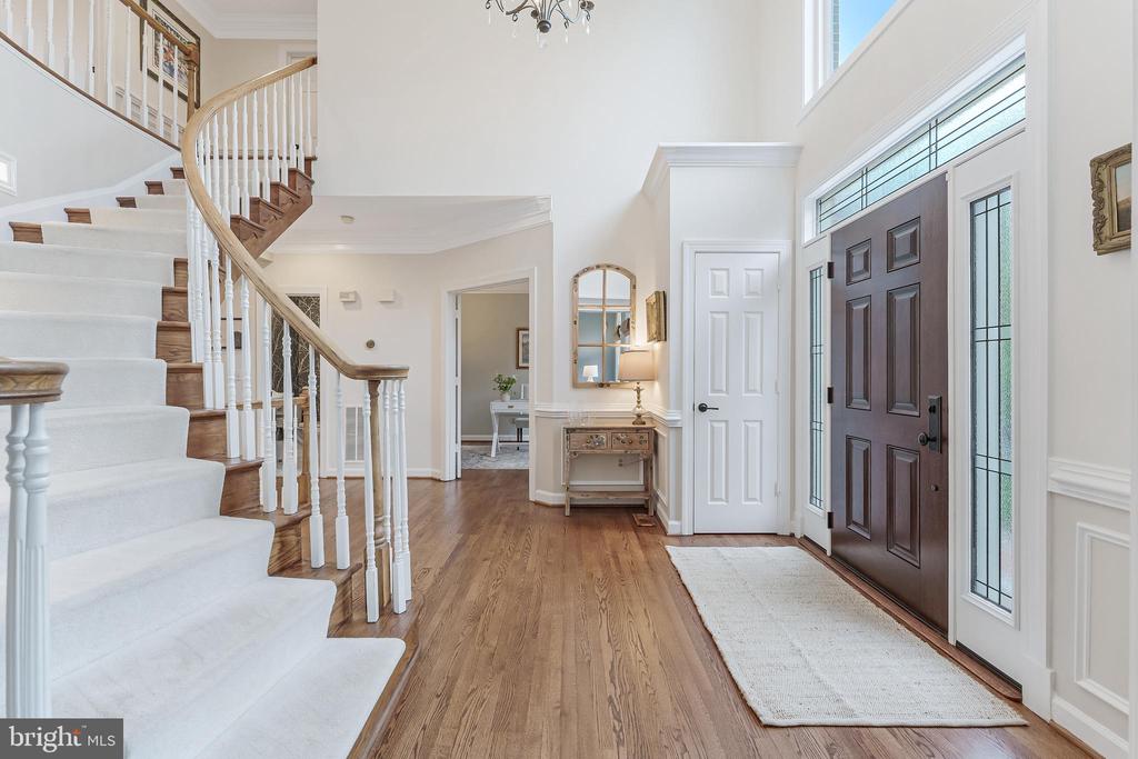 47024 BERWICK COURT