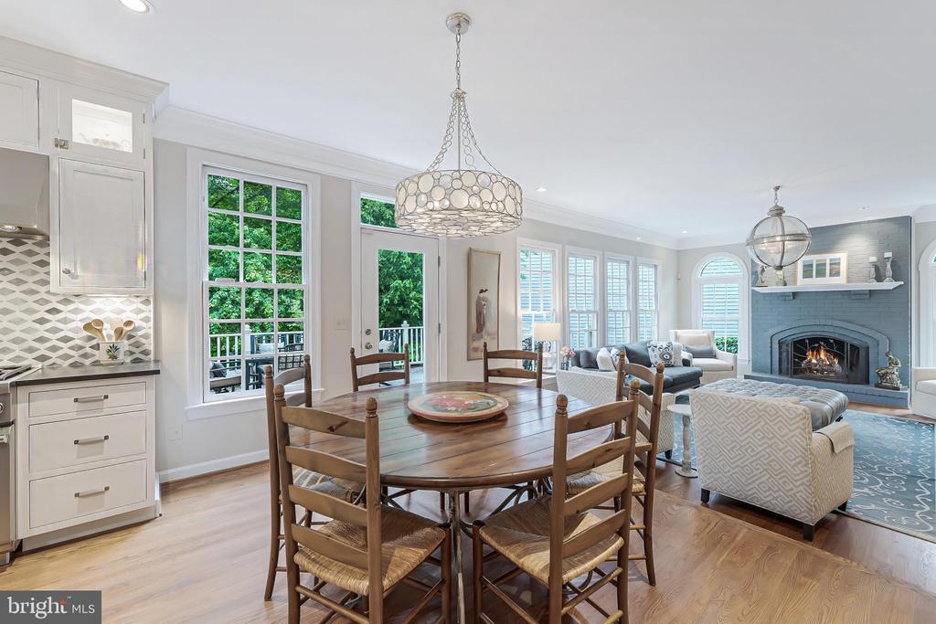 47024 BERWICK COURT