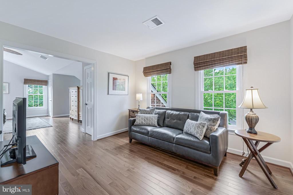 47024 BERWICK COURT