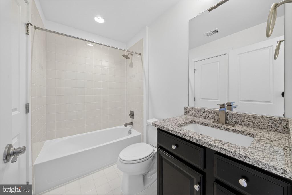 43388 WHITEHEAD TERRACE