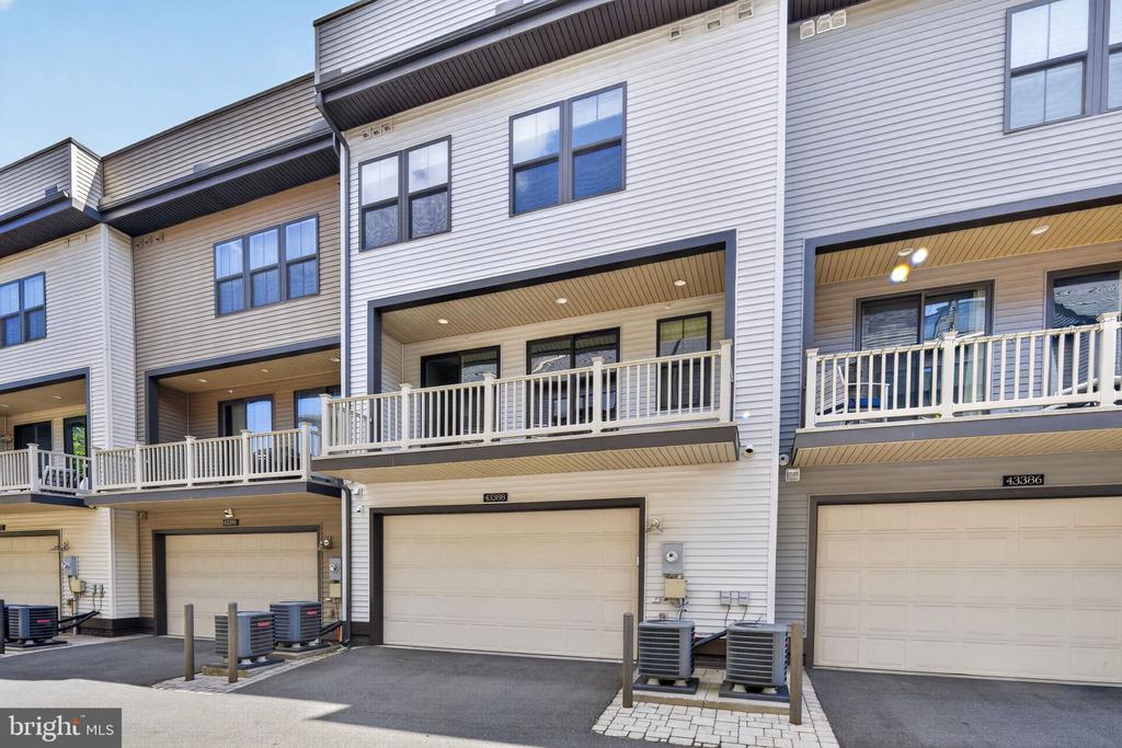 43388 WHITEHEAD TERRACE