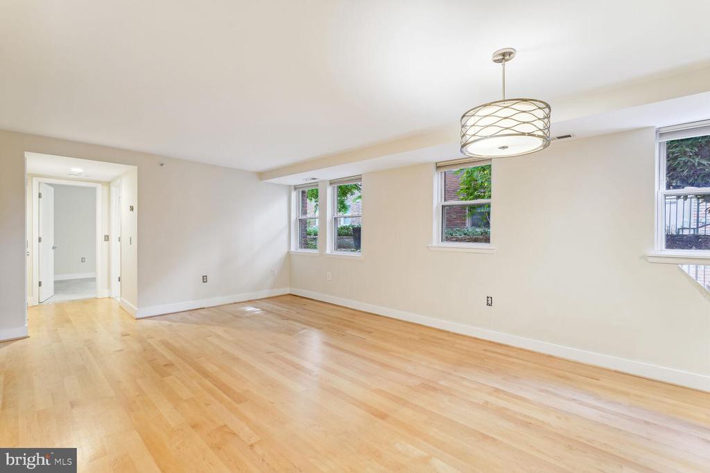 149 W STREET NW Unit: 15