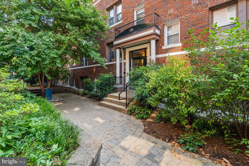 149 W STREET NW Unit: 15