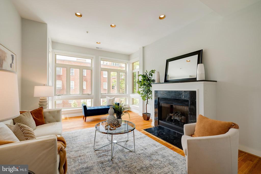 2363 CHAMPLAIN STREET NW Unit: 20