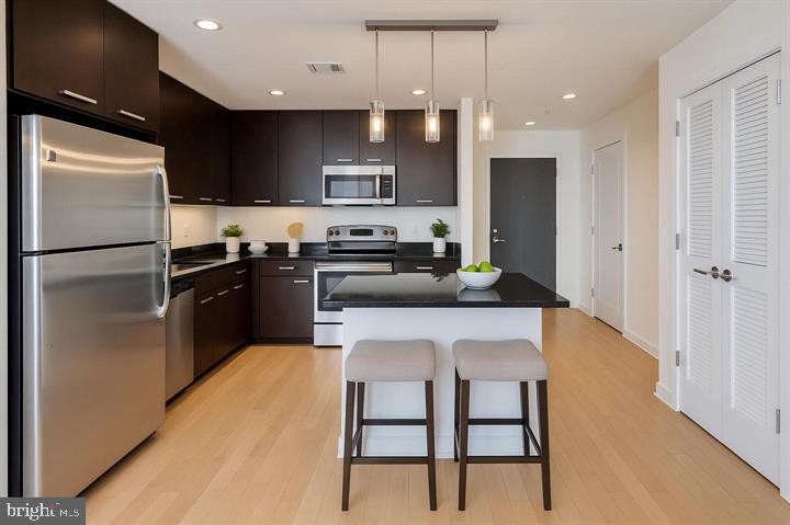 1010 MASSACHUSETTS AVENUE NW Unit: 1212