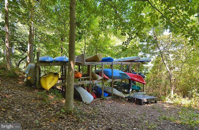1698 BRICKHOUSE BAR COURT