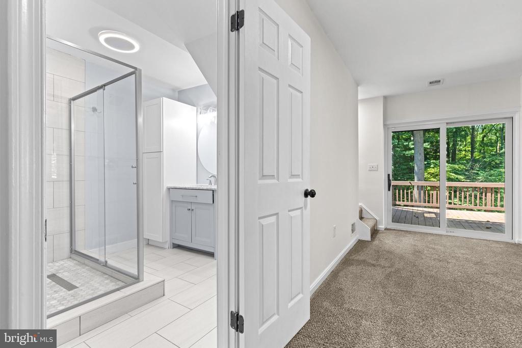 1698 BRICKHOUSE BAR COURT