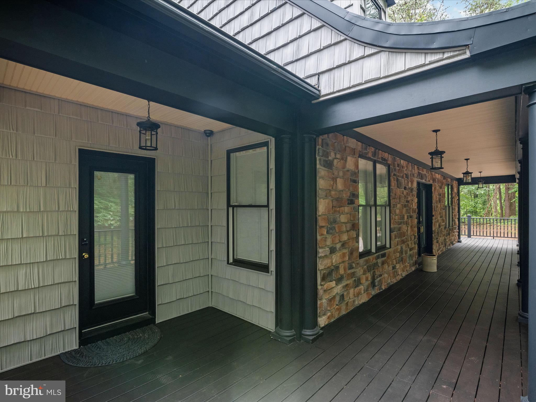 361 North Shore Rd