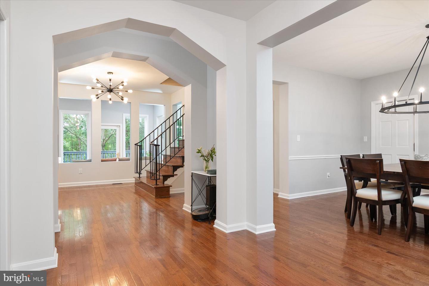 361 North Shore Rd