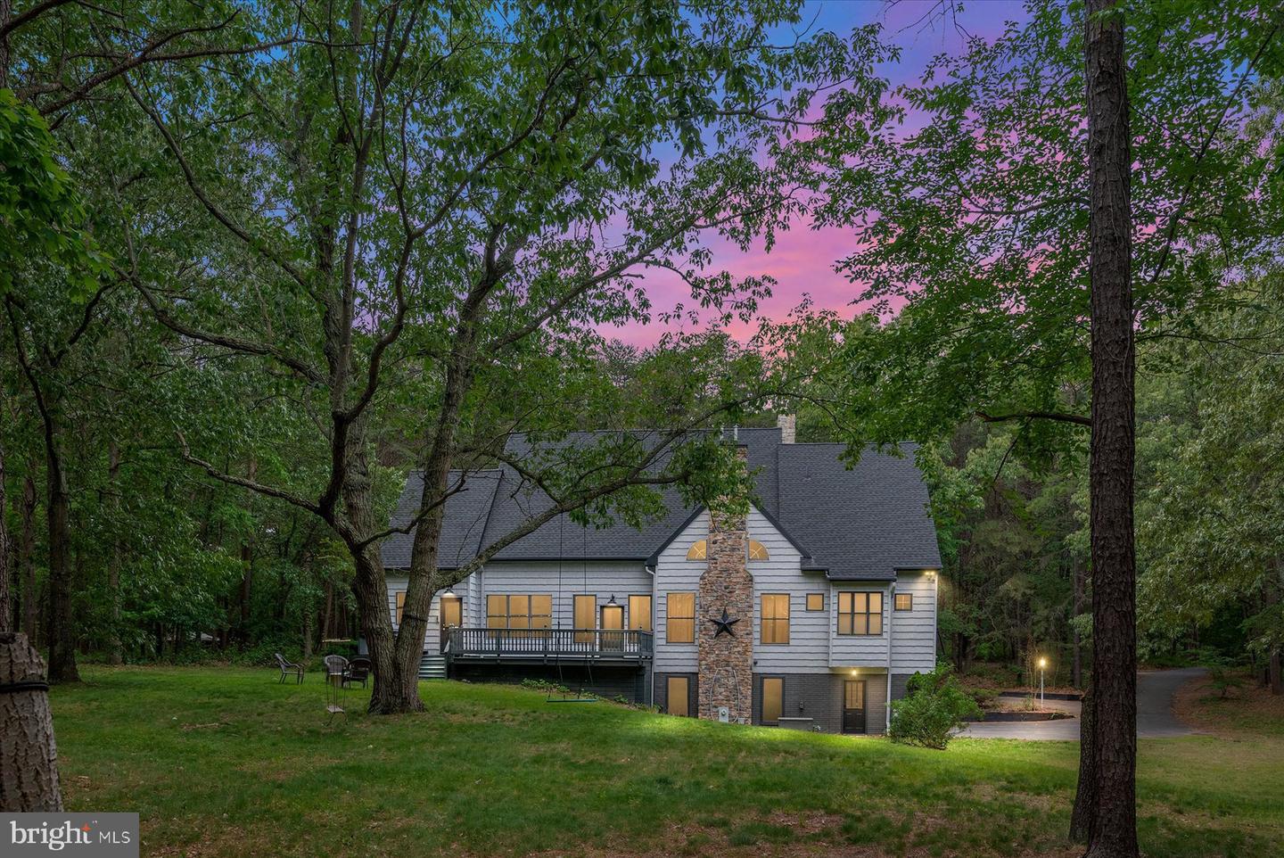 361 North Shore Rd