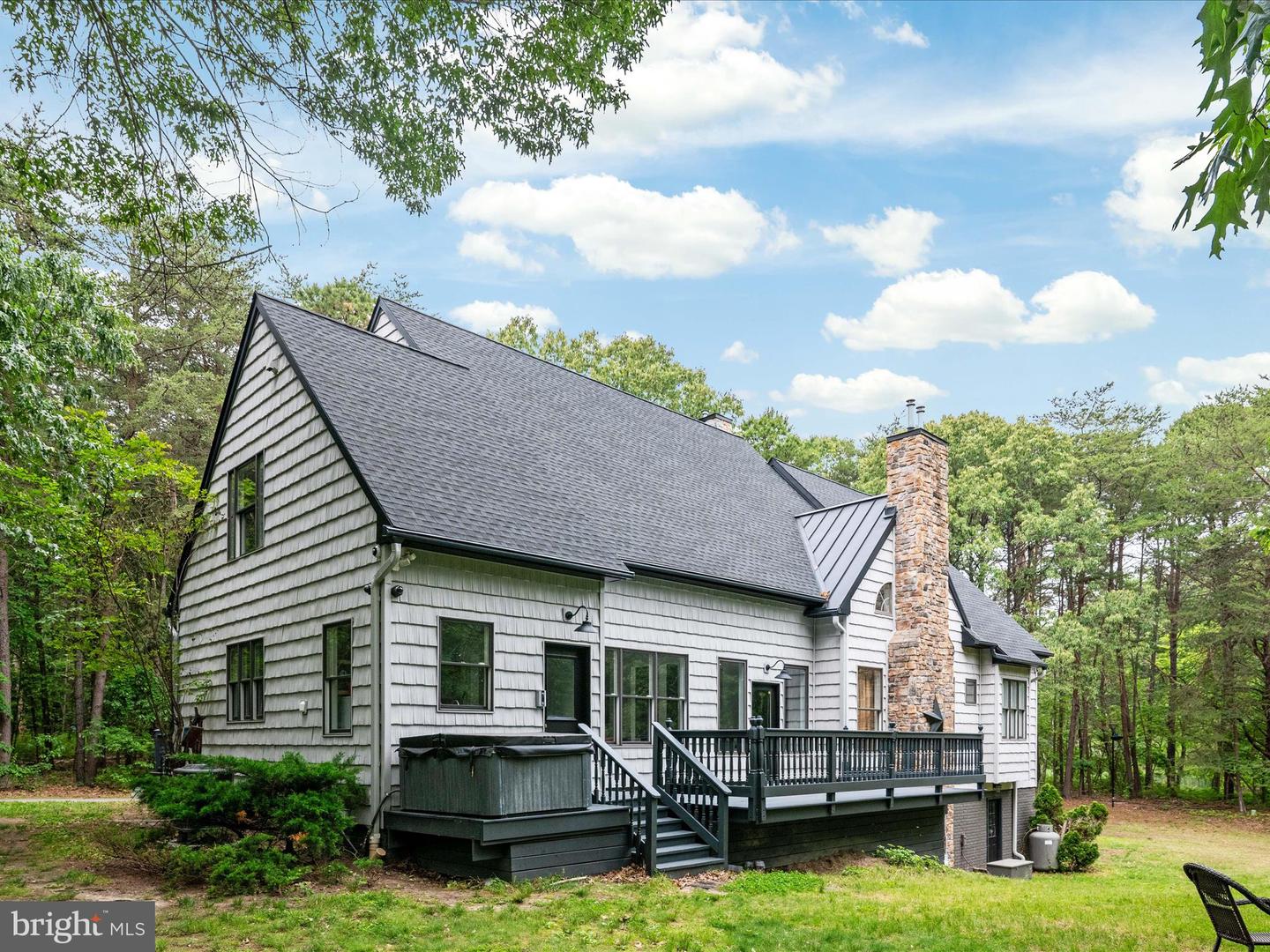 361 North Shore Rd