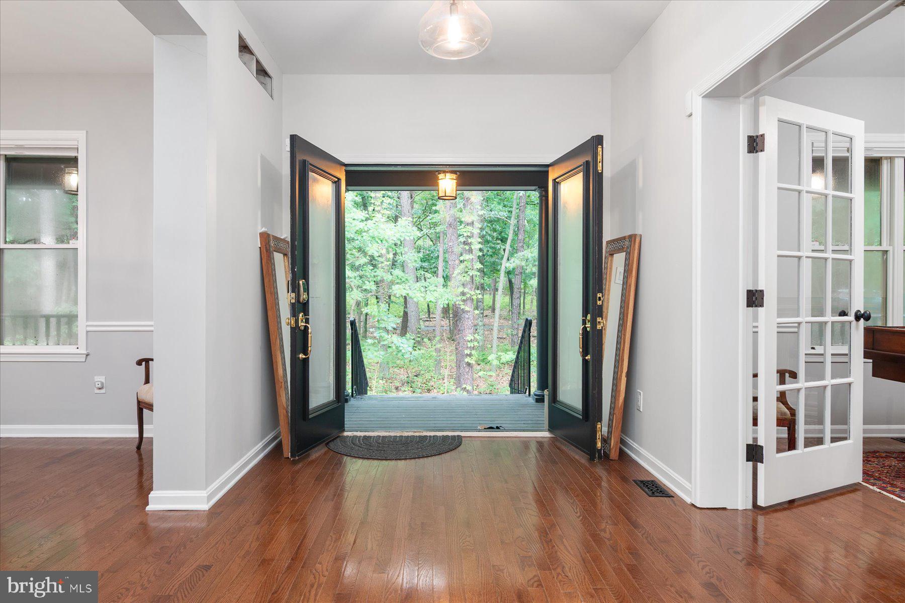 361 North Shore Rd