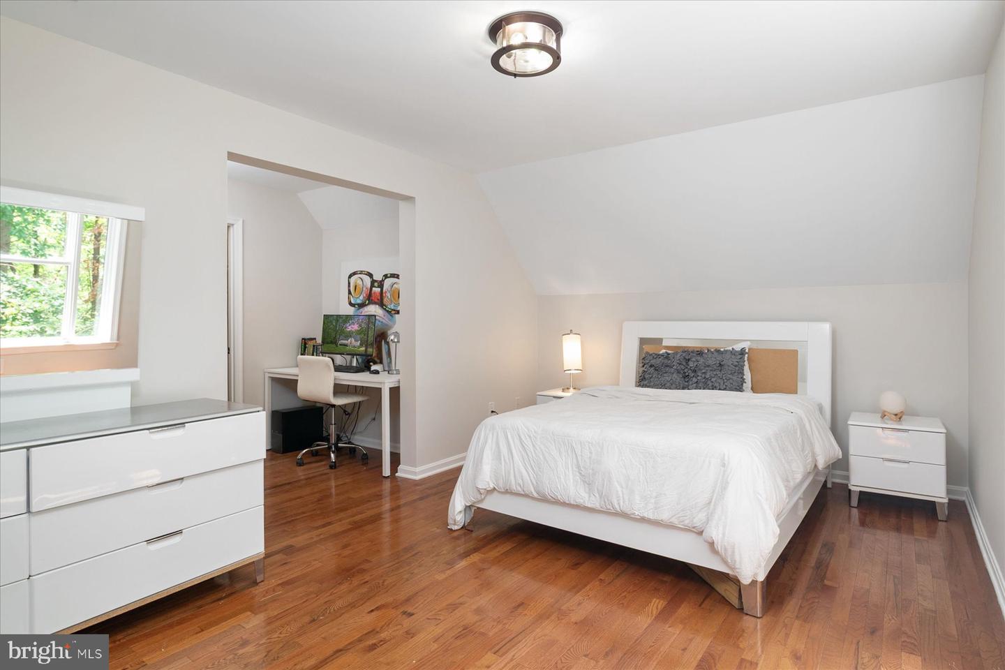 361 North Shore Rd
