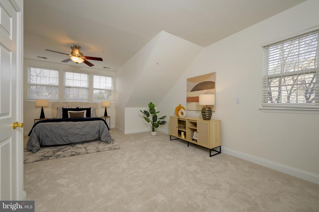 8713 CAPISTRANO WAY