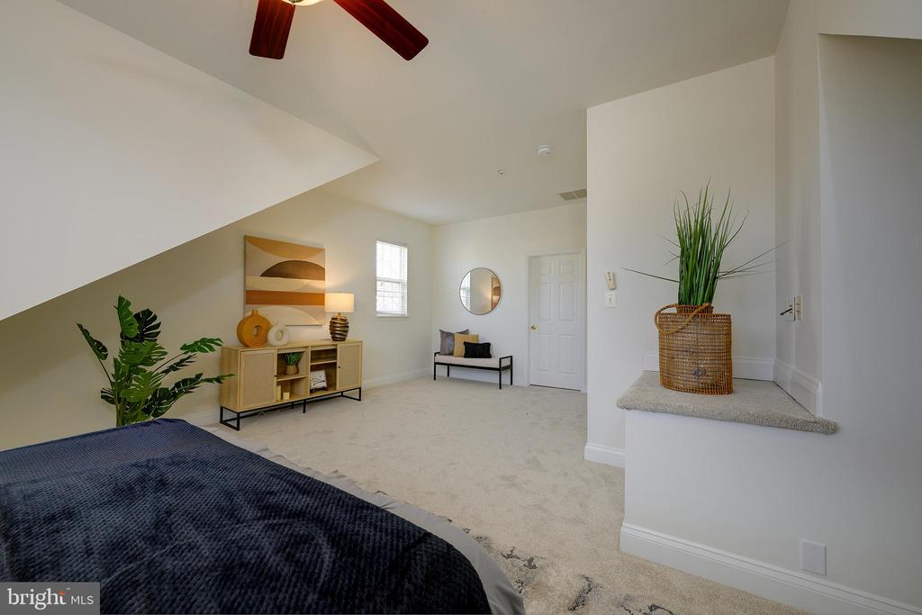 8713 CAPISTRANO WAY