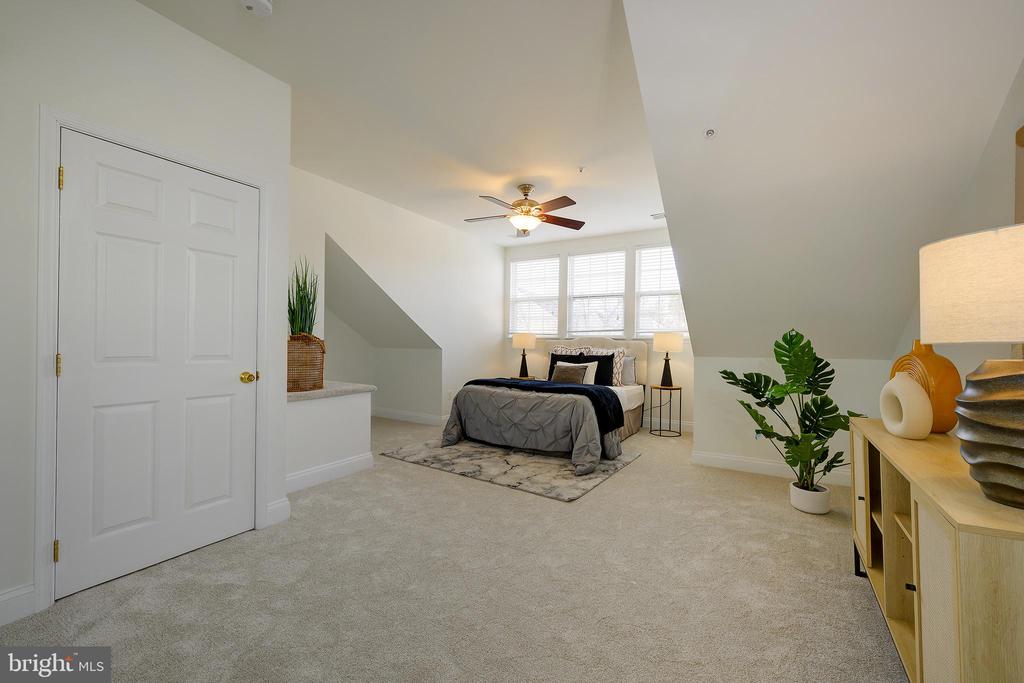 8713 CAPISTRANO WAY