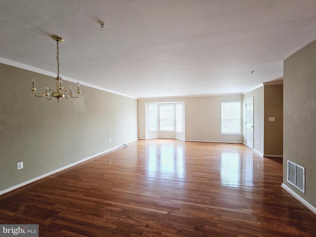 11900 WHITE HEATHER ROAD
