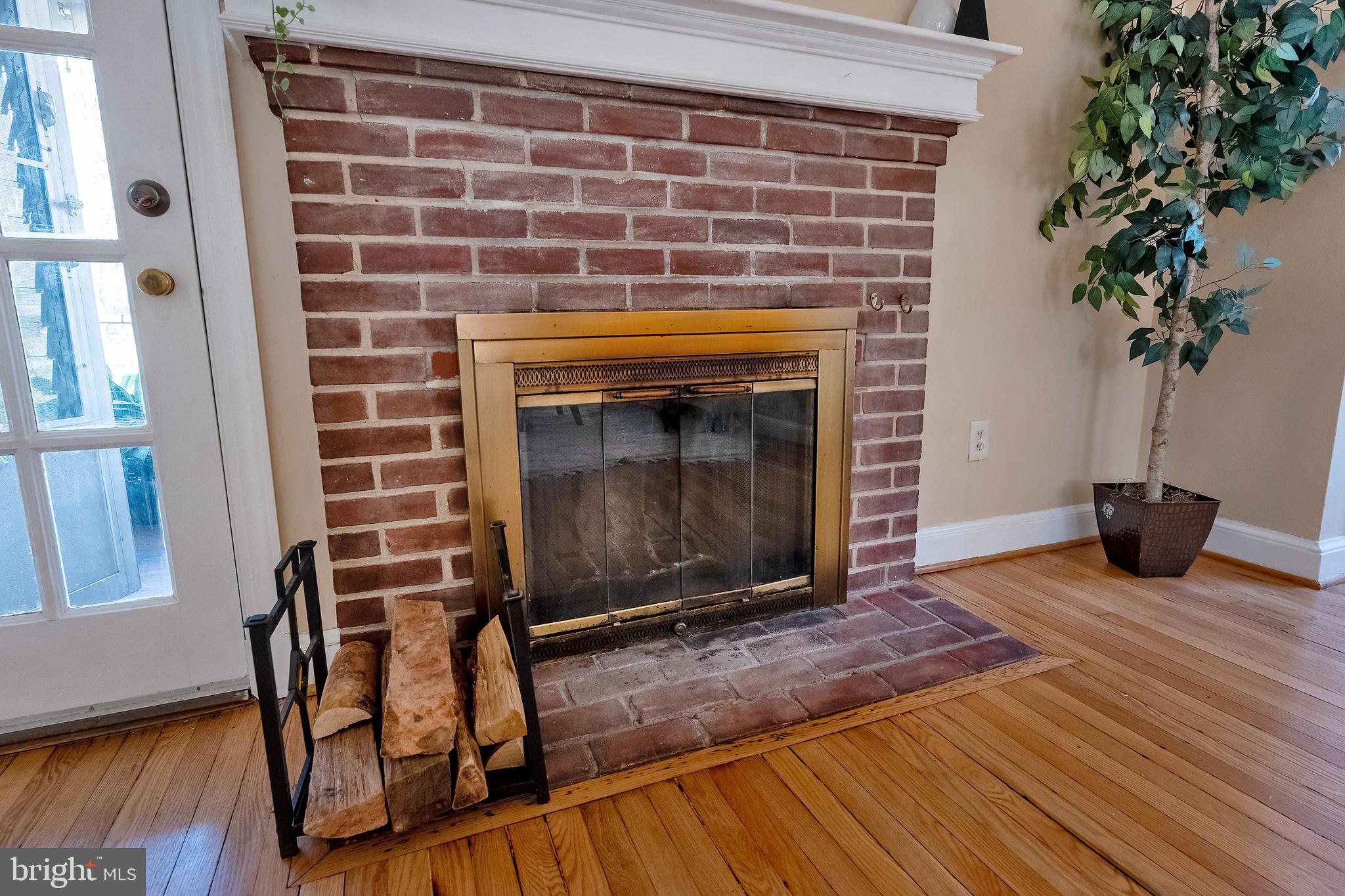 9215 Long Branch Pkwy