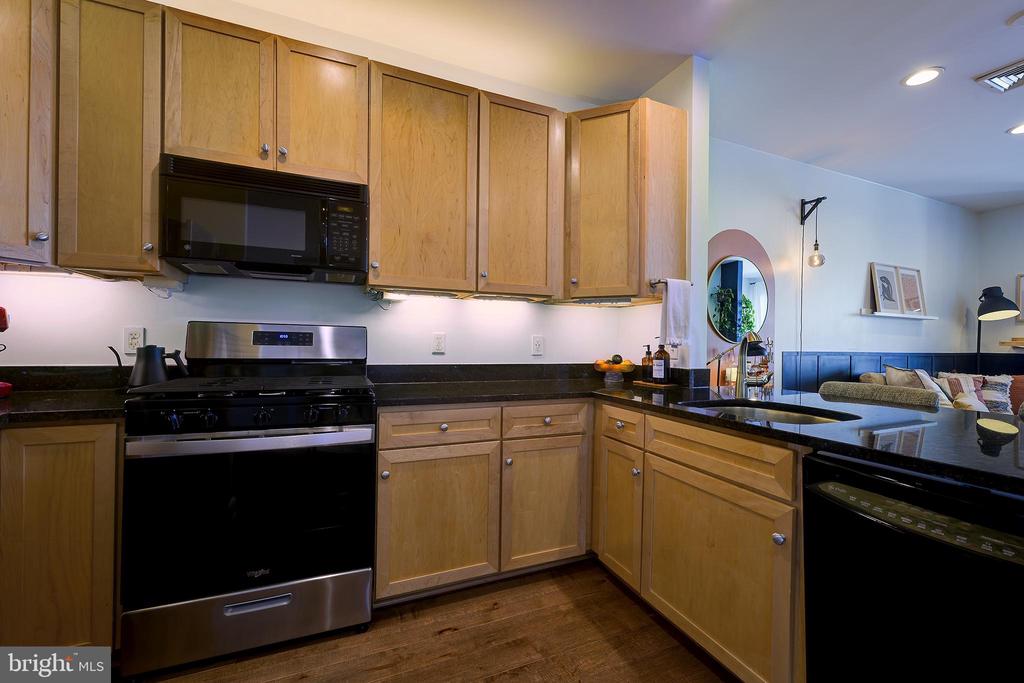 8045 NEWELL STREET Unit: 514
