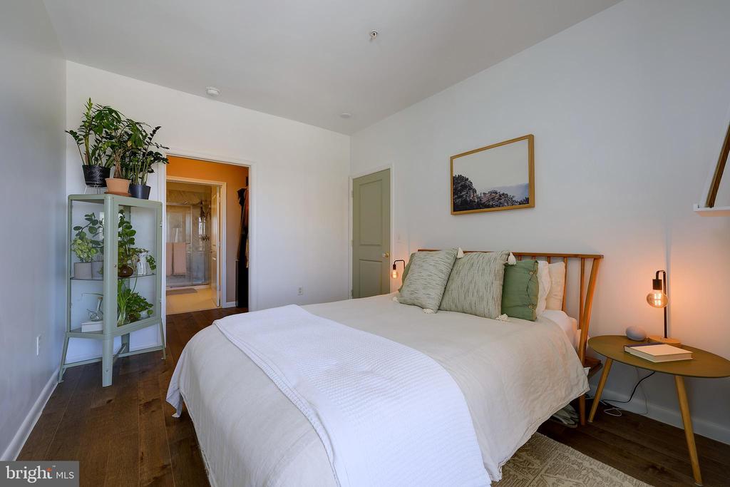 8045 NEWELL STREET Unit: 514