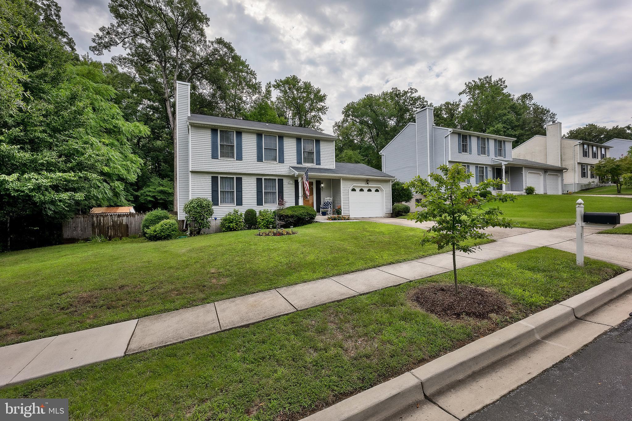 8915 Trapper LANE