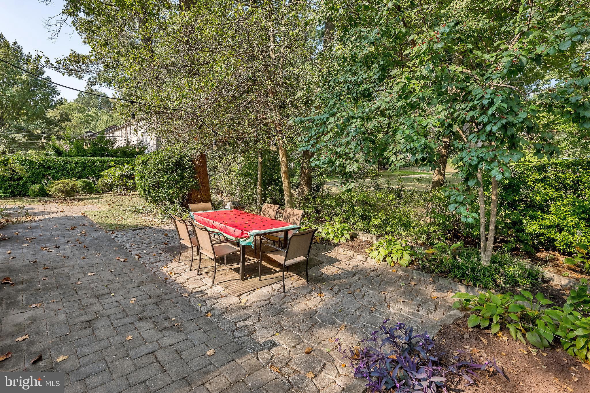 11 Ridge ROAD
