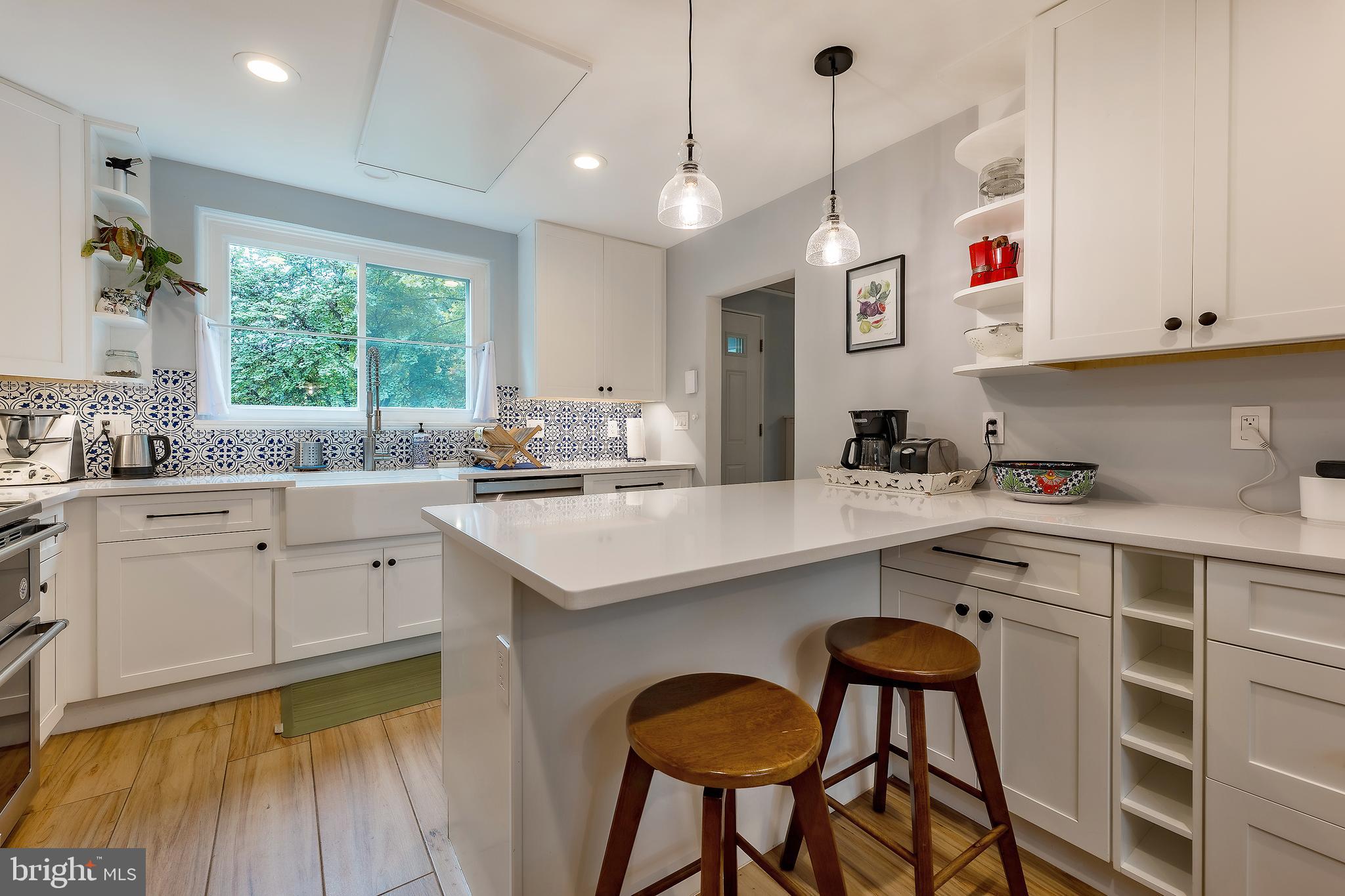 11 Ridge ROAD