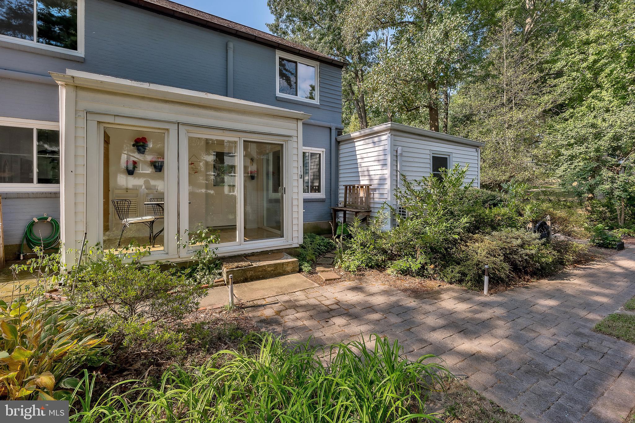 11 Ridge ROAD