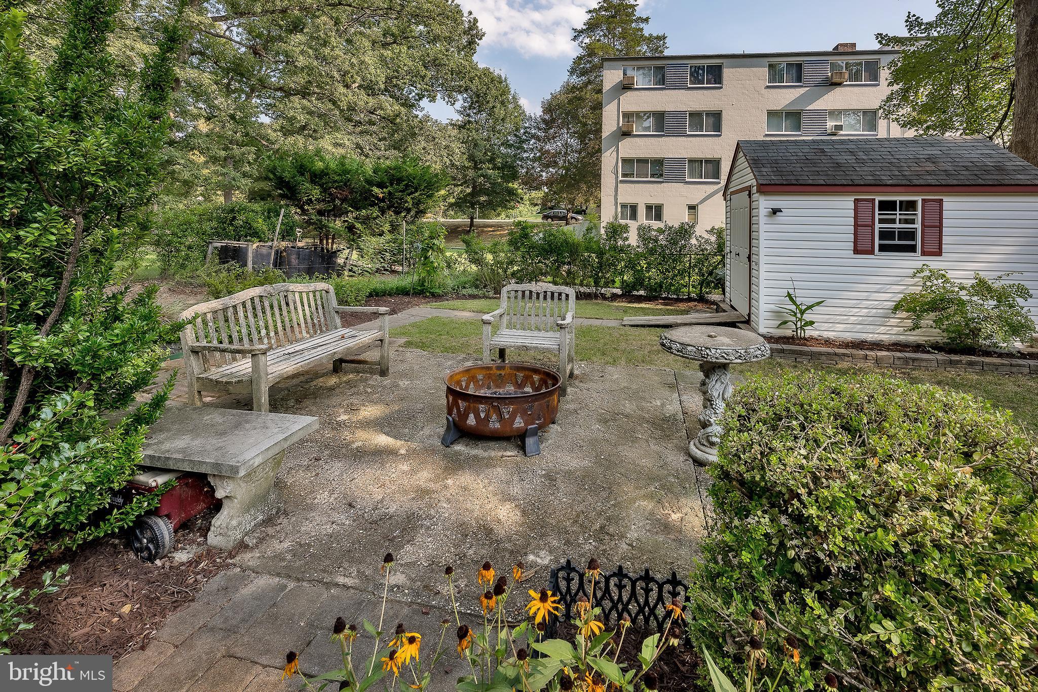 11 Ridge ROAD