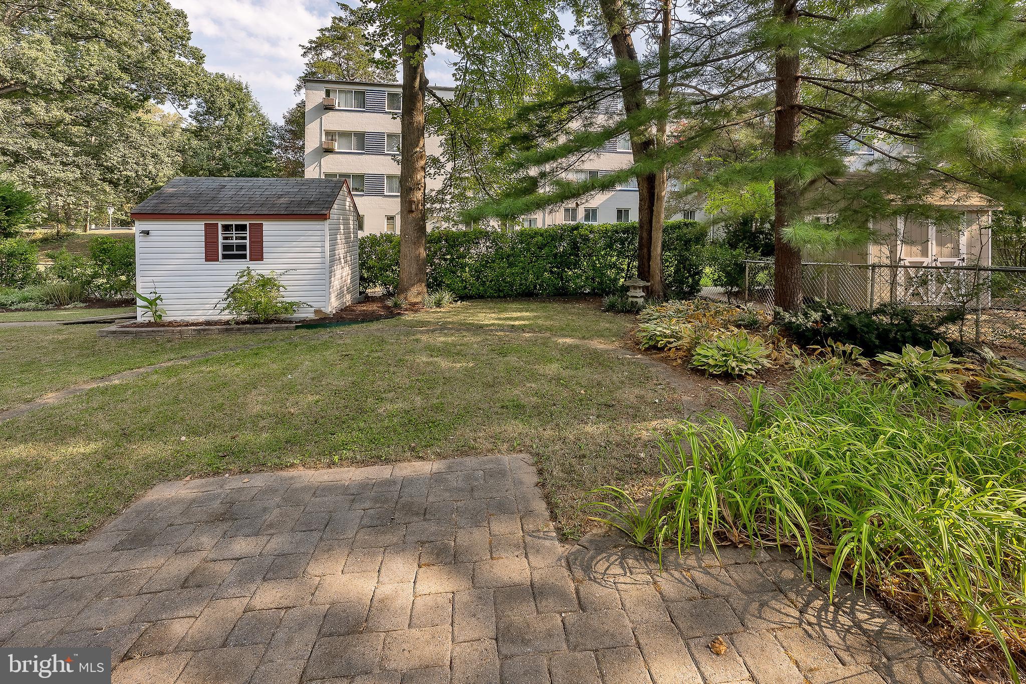 11 Ridge ROAD