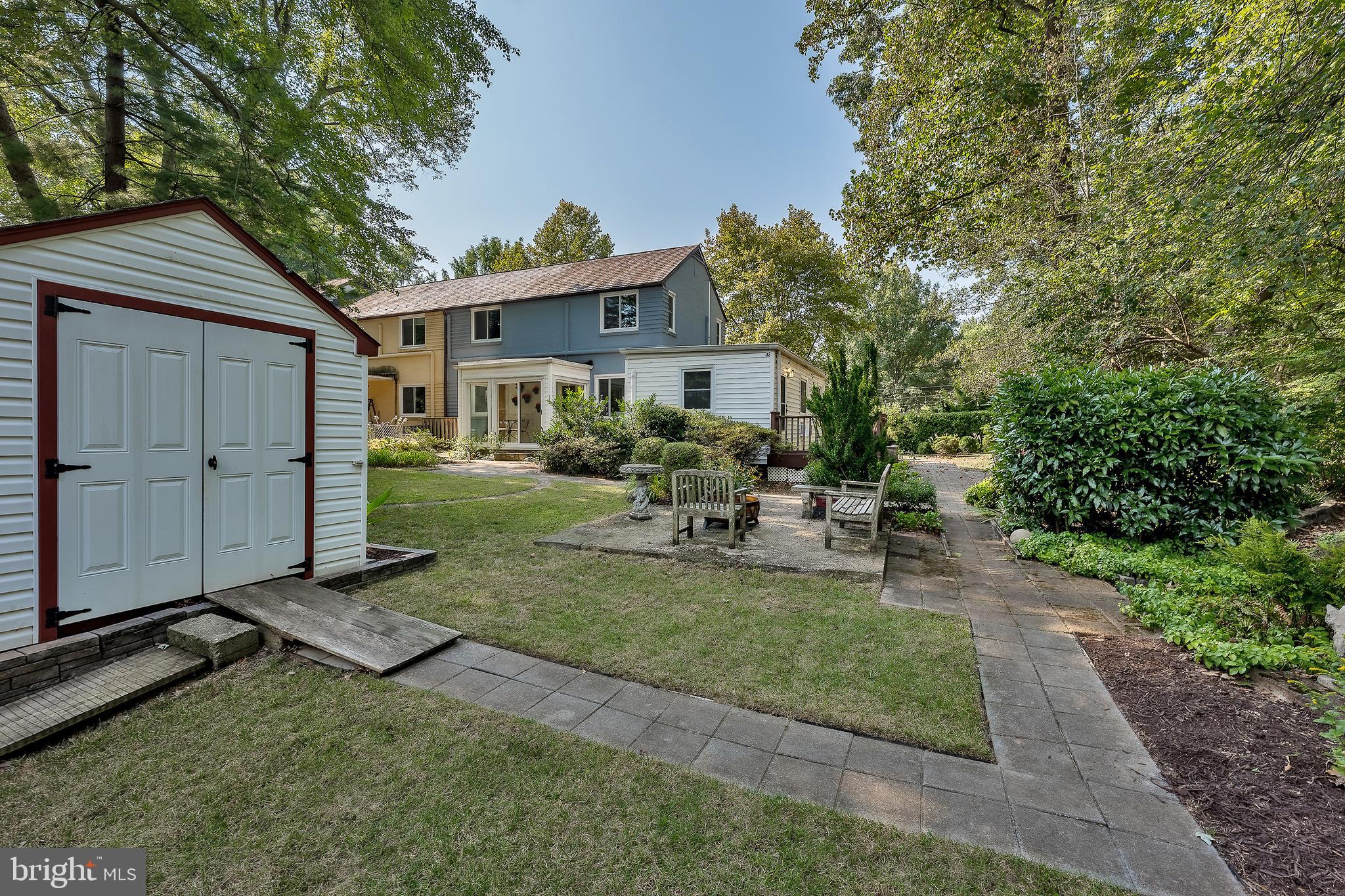 11 Ridge ROAD