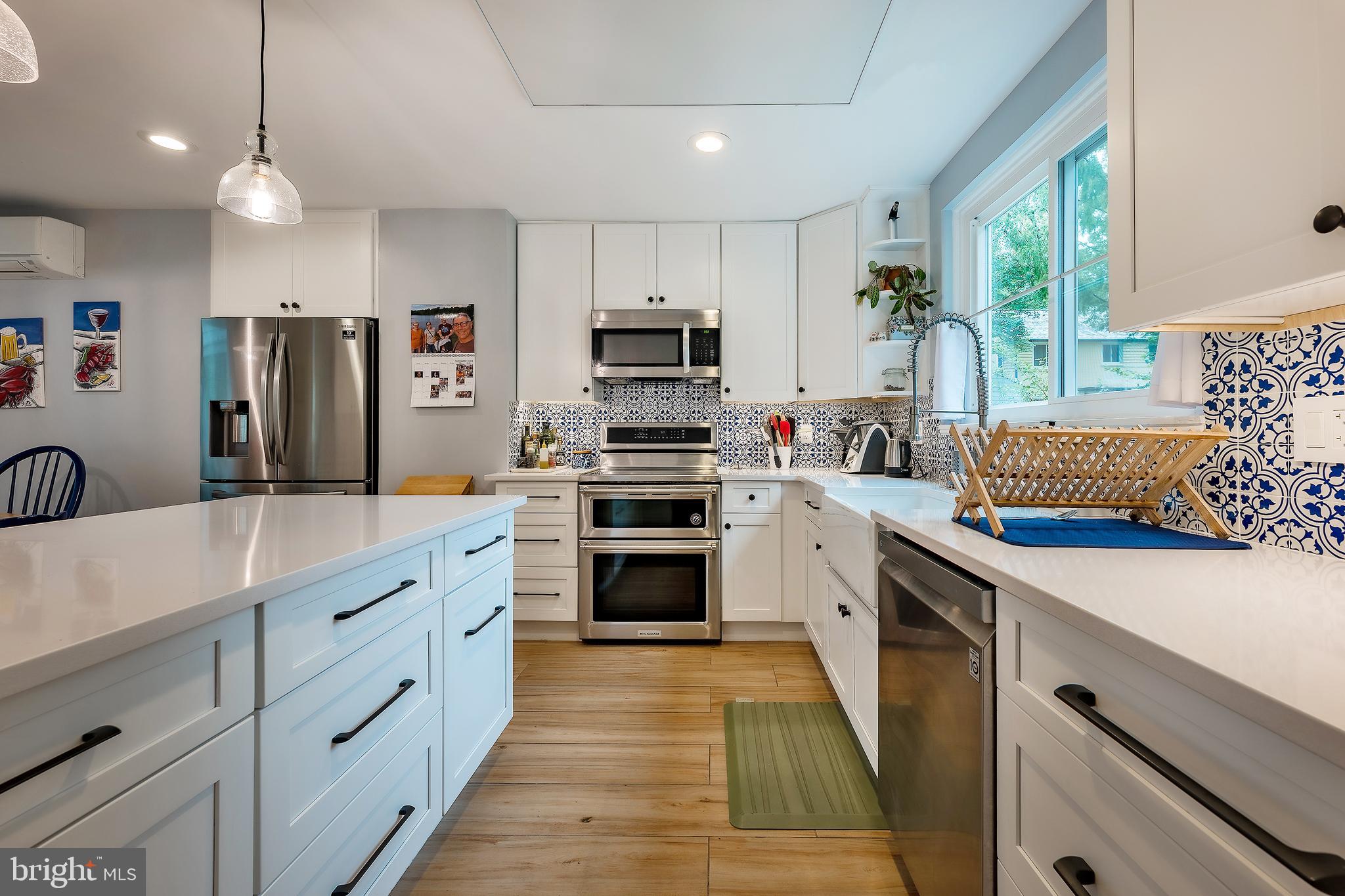 11 Ridge ROAD