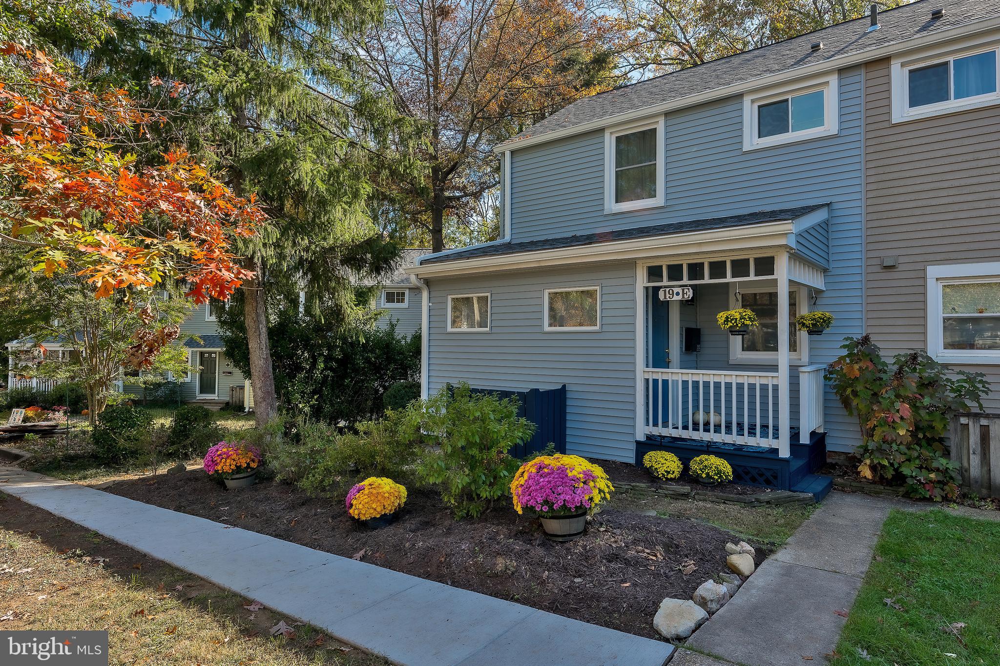 19 Hillside ROAD