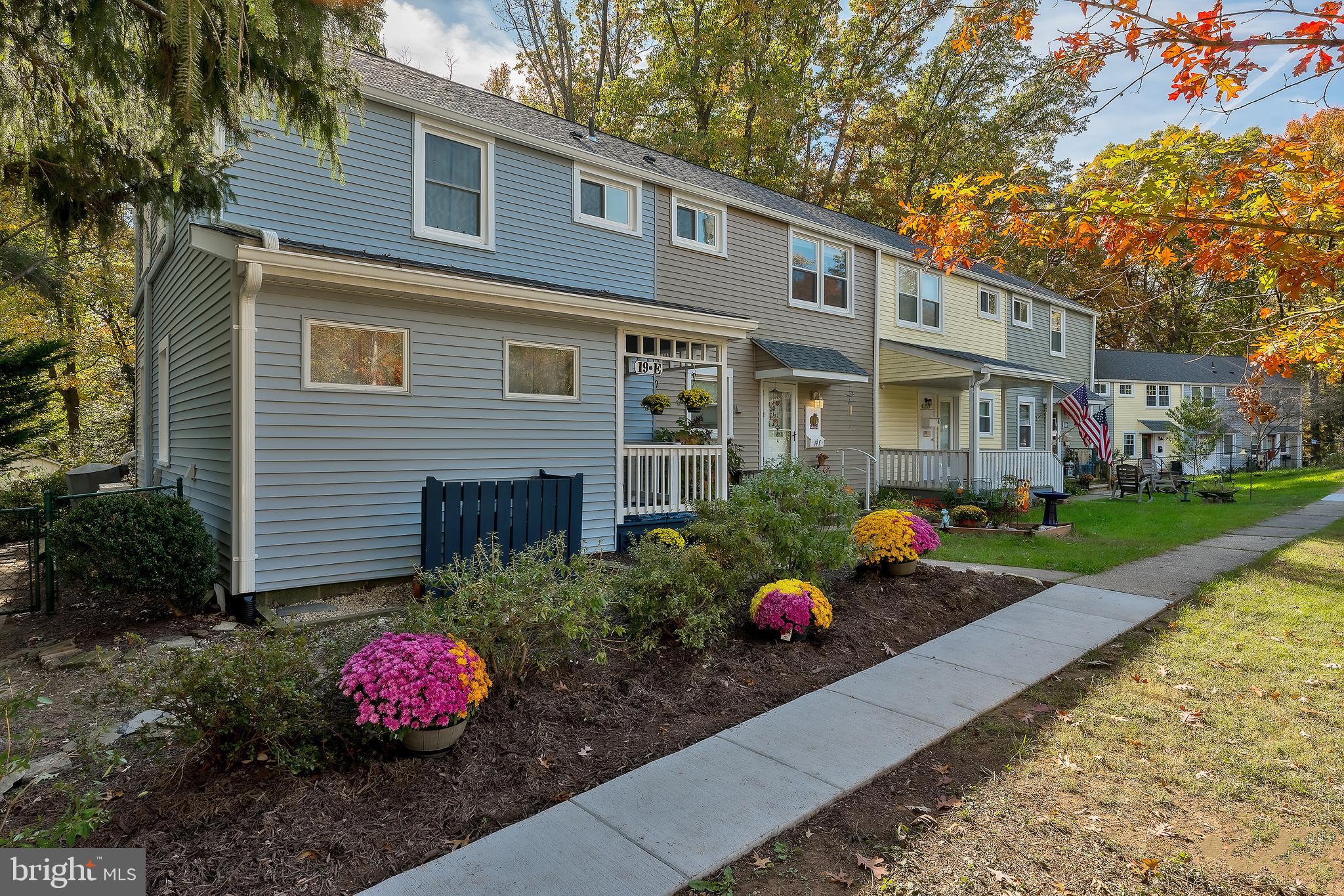 19 Hillside ROAD