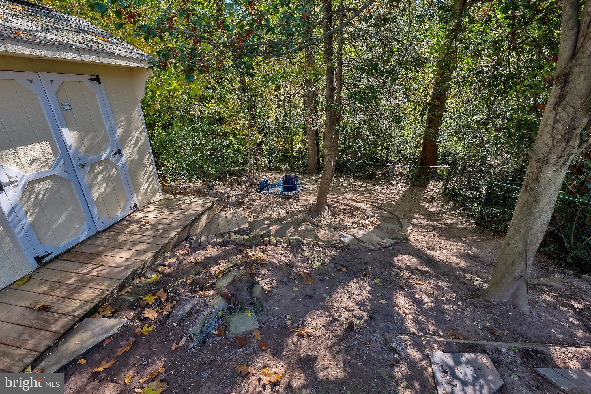 19 Hillside ROAD