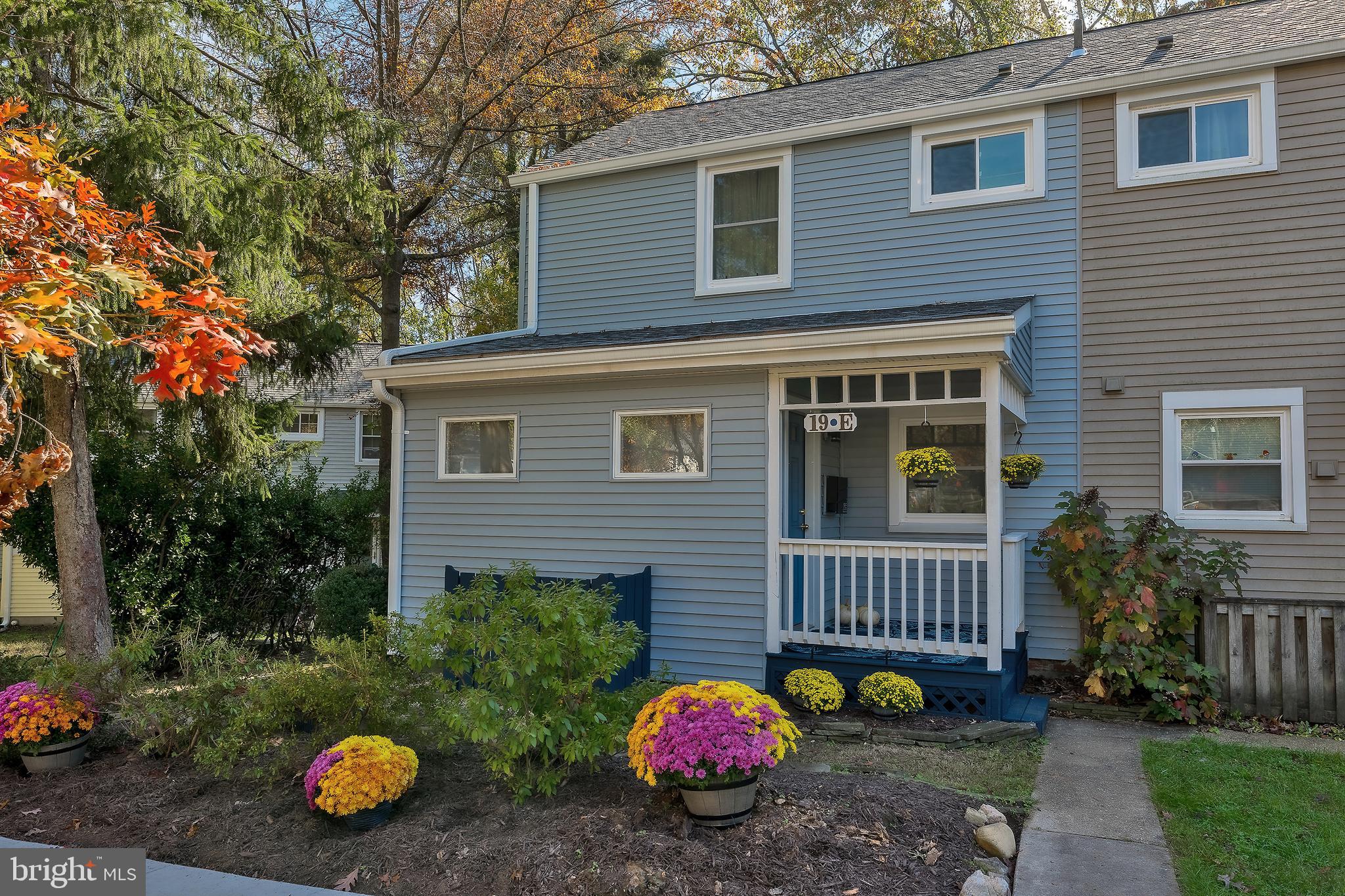 19 Hillside ROAD