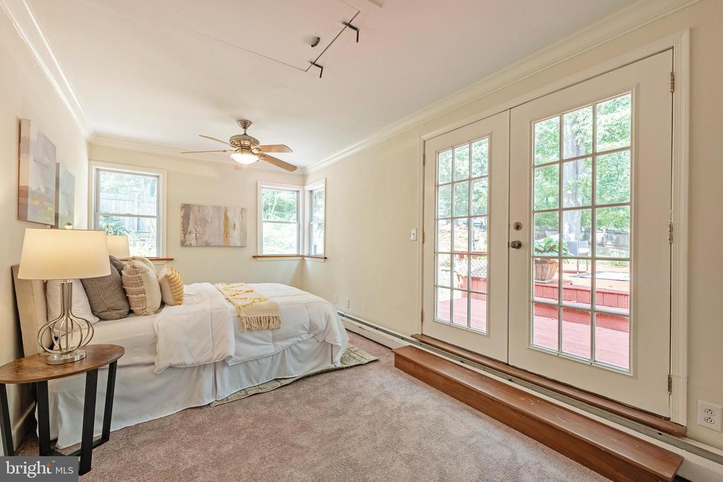 3 Forestway