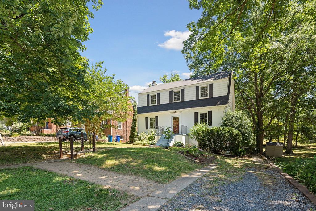 3121 Parkway