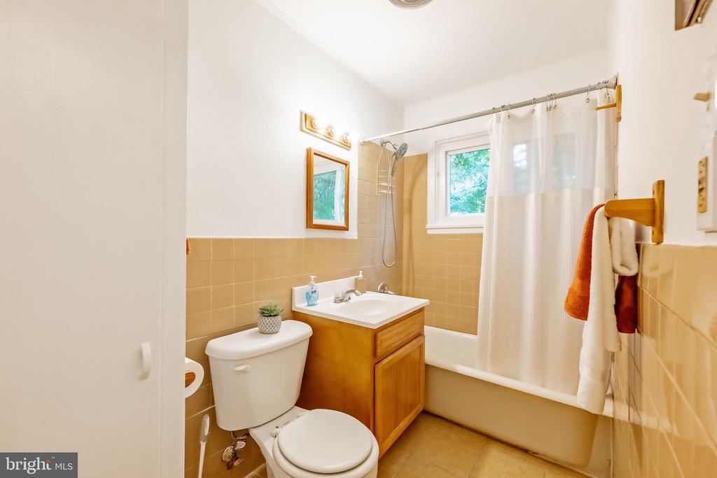 7-F Research Rd