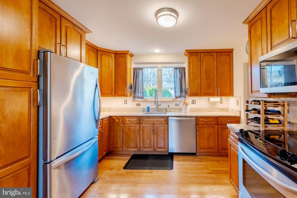 11-Q Ridge Rd