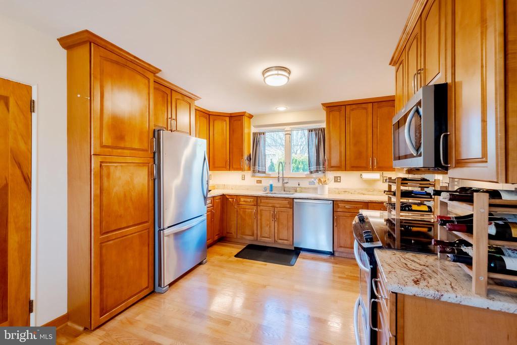 11-Q Ridge Rd