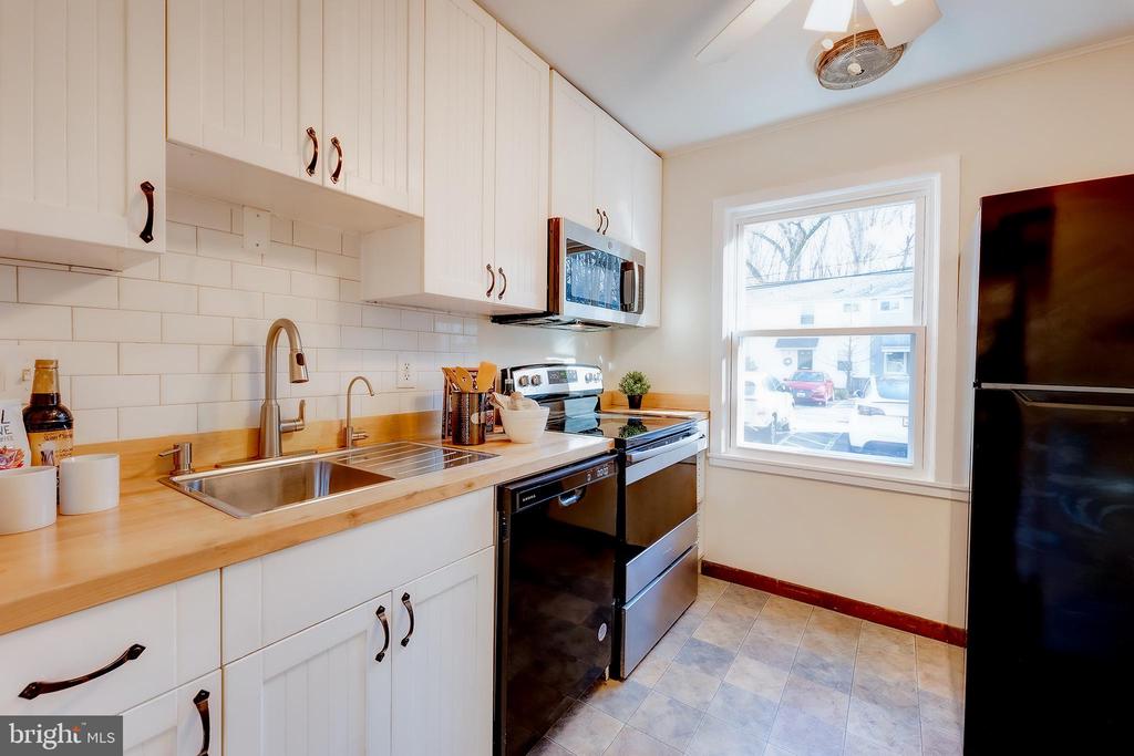 14-K Laurel Hill Rd